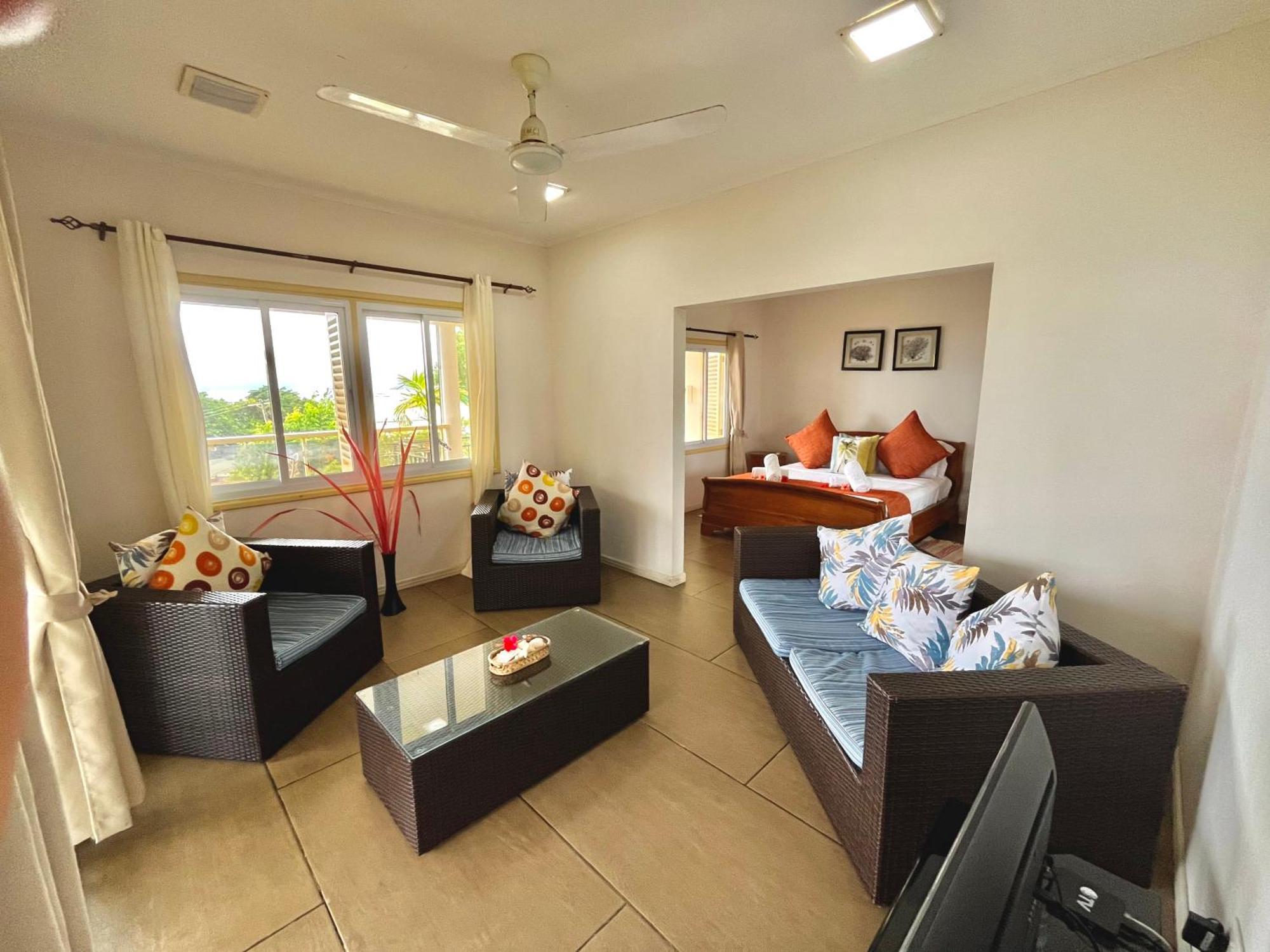 Summer Self Catering Baie Sainte Anne Exterior foto