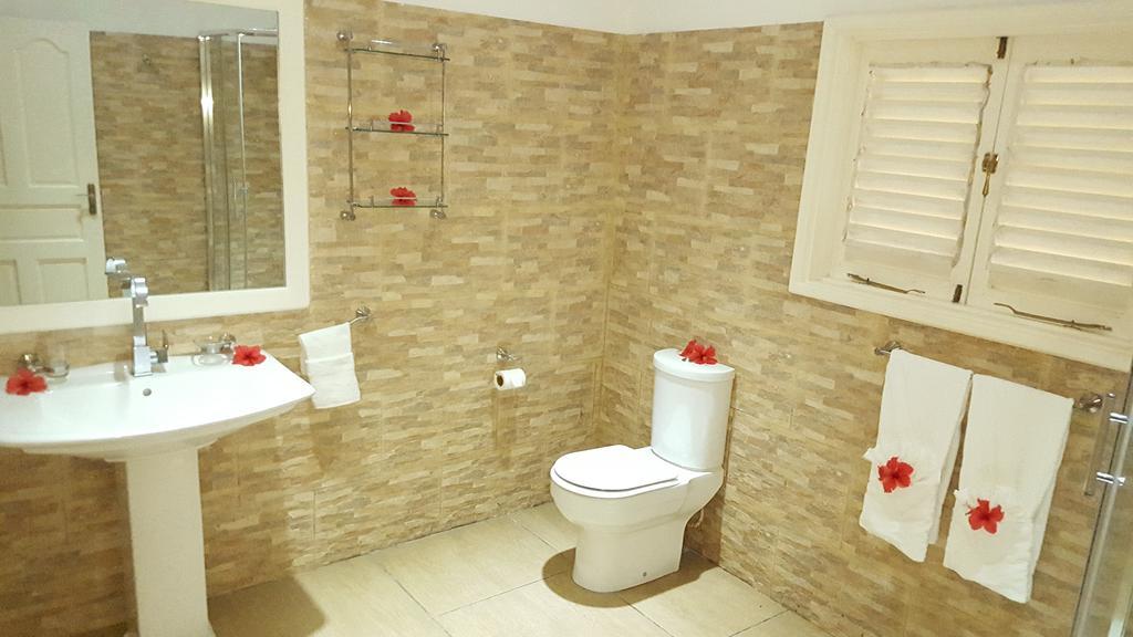 Summer Self Catering Baie Sainte Anne Exterior foto