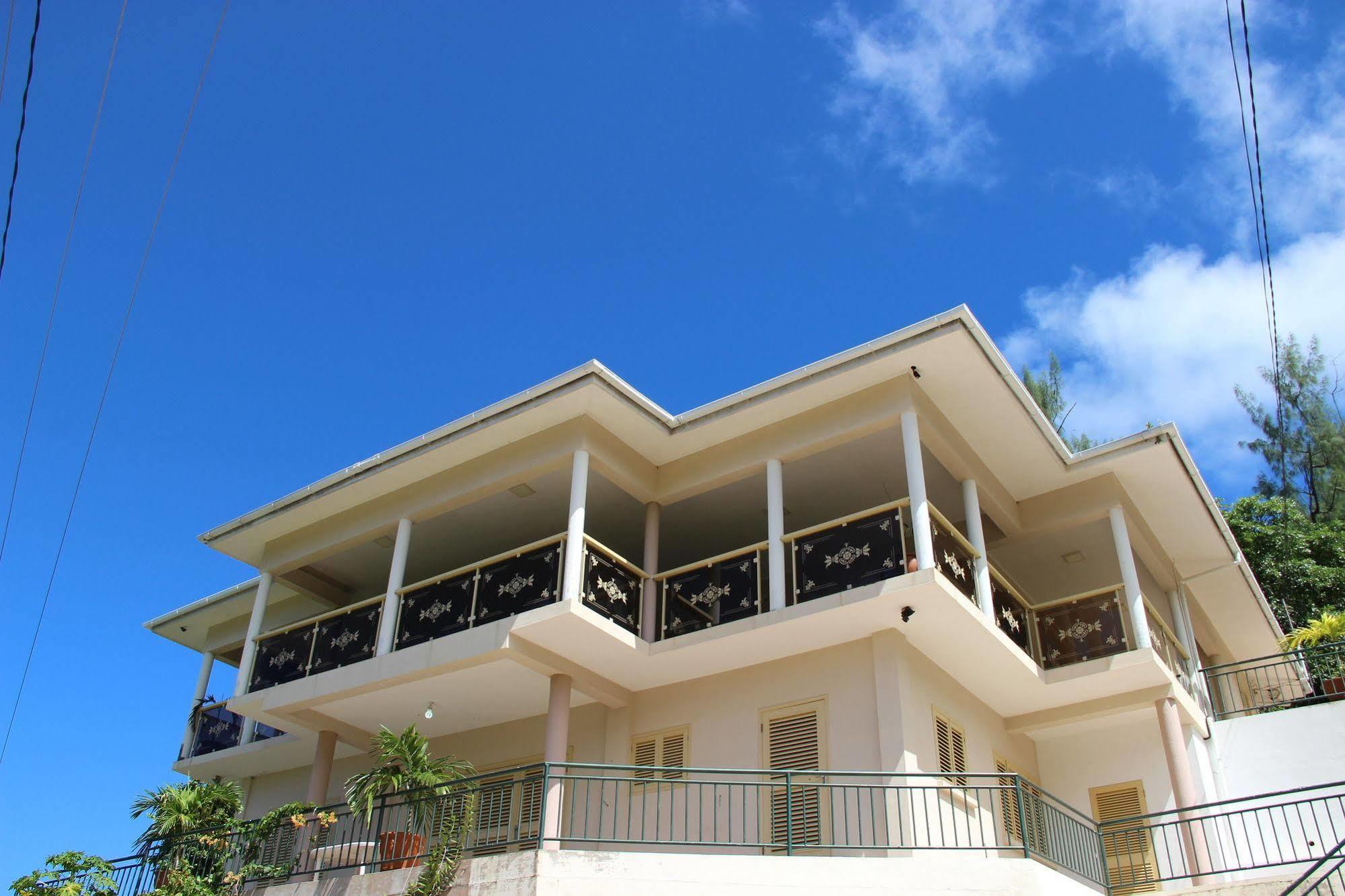 Summer Self Catering Baie Sainte Anne Exterior foto